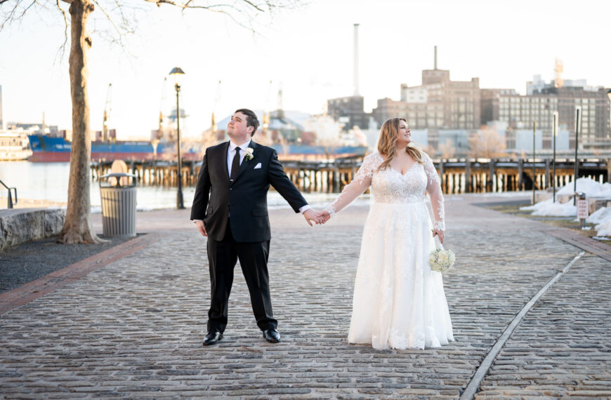 Jess & Chris’ Cozy Downtown Baltimore Wedding