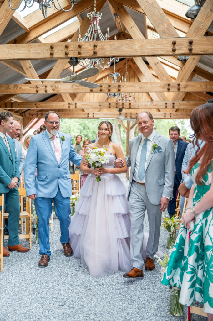 Audrey and Josh | Zigbone Farm Retreat | Melissa Cook Weddings