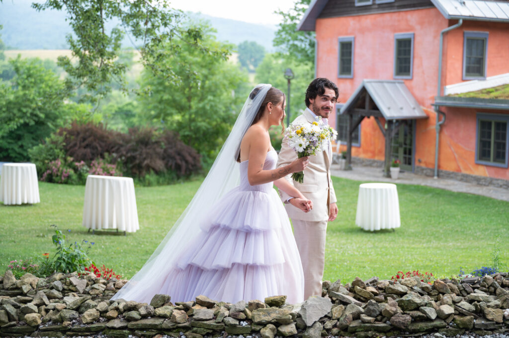 Audrey and Josh | Zigbone Farm Retreat | Melissa Cook Weddings
